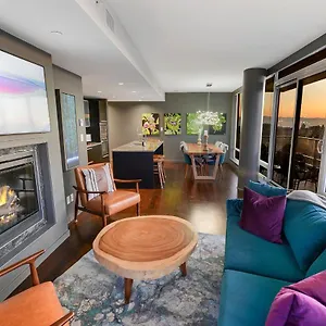 Luxury View In Downtown , Victoria Canada