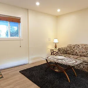 Modern Spacious 1 Bedroom In Desirable Gordon Head Near Mount Douglas , Victoria Canada