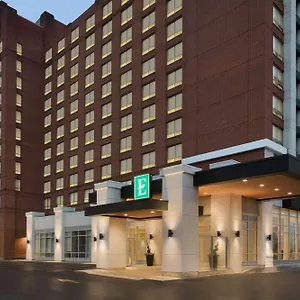 מלון Embassy By Hilton Airport, טורונטו