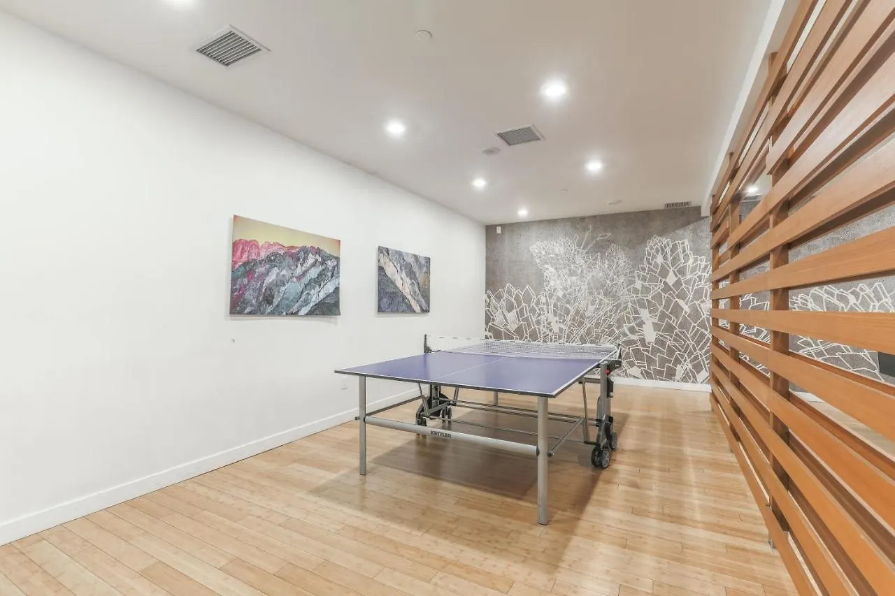 Luxury 2Br Toronto Downtown Condo W/ Cn Tower View Apartment