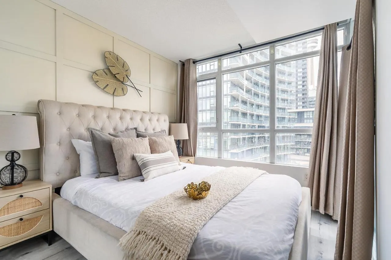 Luxury 2Br Toronto Downtown Condo W/ Cn Tower View Canada