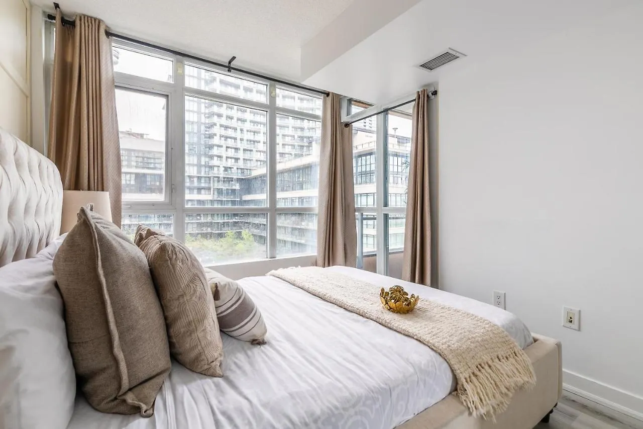 Apartment Luxury 2Br Toronto Downtown Condo W/ Cn Tower View